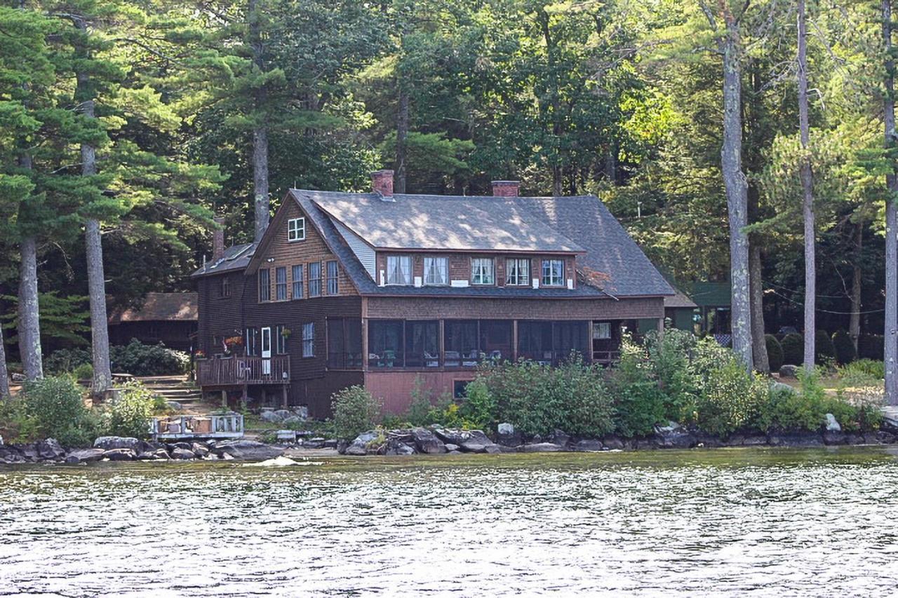 Meredith Lakefront Lodge On Lake Winnipesaukee Екстериор снимка