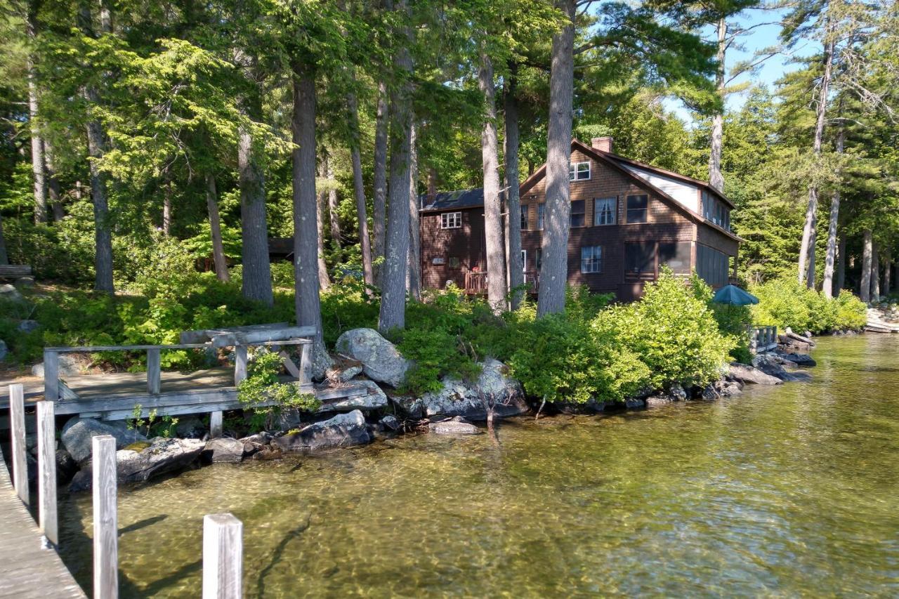 Meredith Lakefront Lodge On Lake Winnipesaukee Екстериор снимка